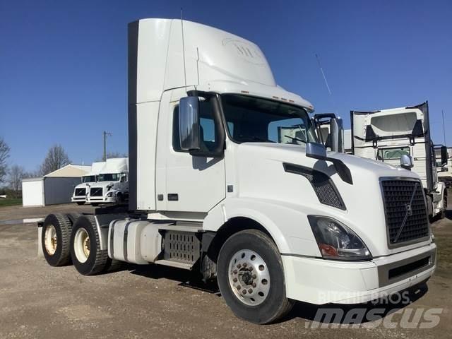 Volvo VNL Dragbilar
