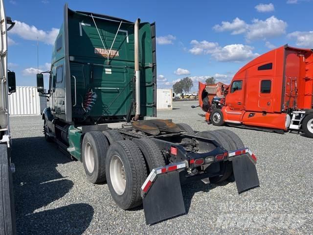 Volvo VNL Dragbilar