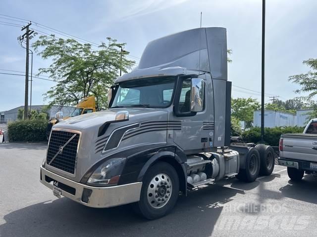 Volvo VNL Dragbilar