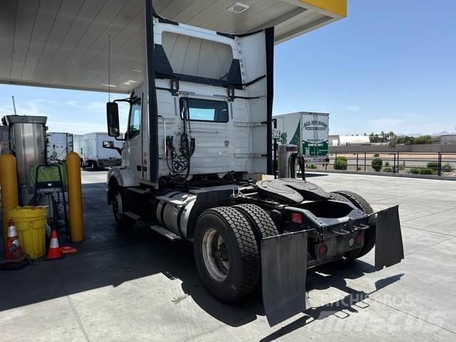 Volvo VNL Dragbilar