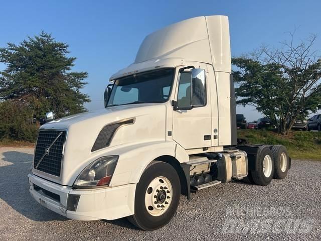 Volvo VNL Dragbilar