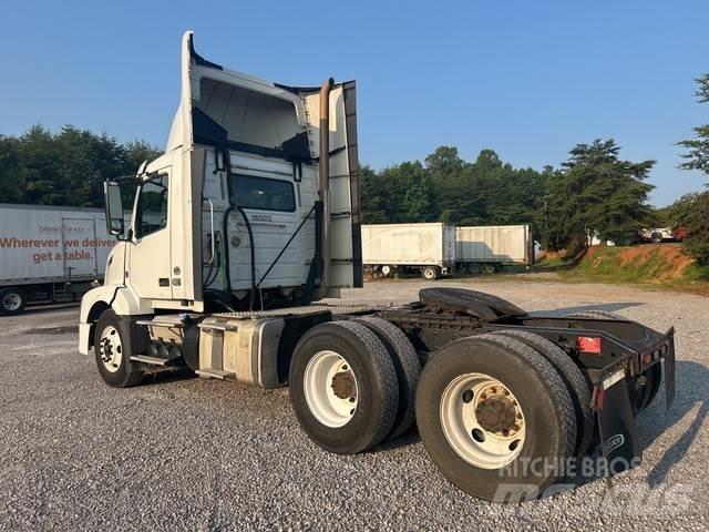 Volvo VNL Dragbilar