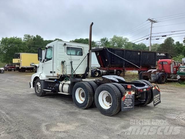 Volvo VNL Dragbilar