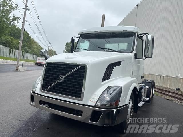 Volvo VNL Dragbilar