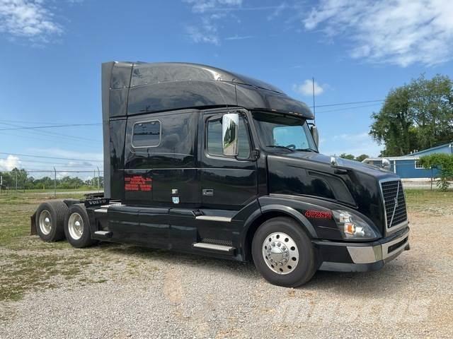 Volvo VNL Dragbilar