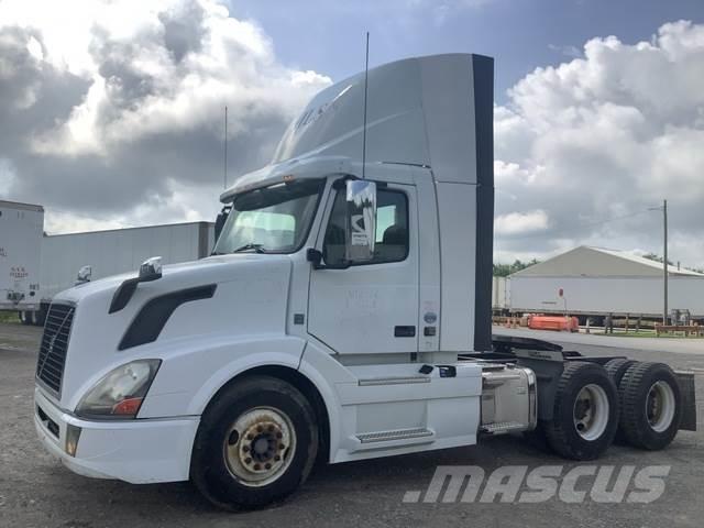 Volvo VNL Dragbilar