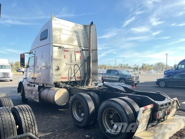 Volvo VNL Dragbilar