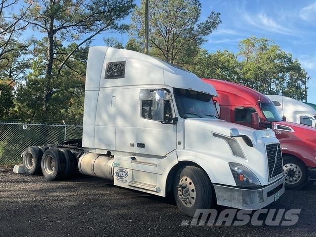 Volvo VNL Dragbilar