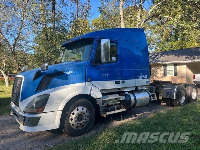 Volvo VNL Dragbilar