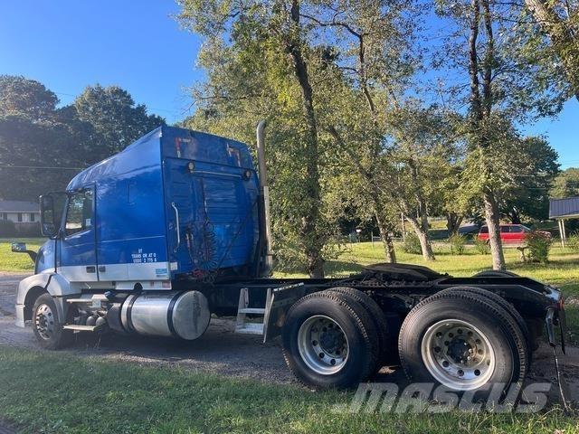 Volvo VNL Dragbilar