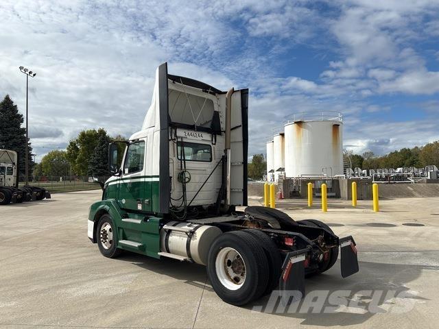 Volvo VNL Dragbilar