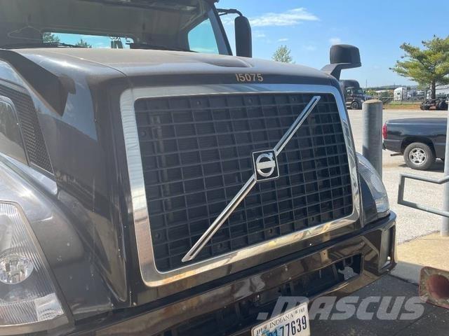 Volvo VNL Dragbilar