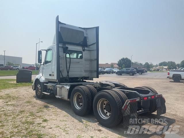 Volvo VNL 300 Dragbilar