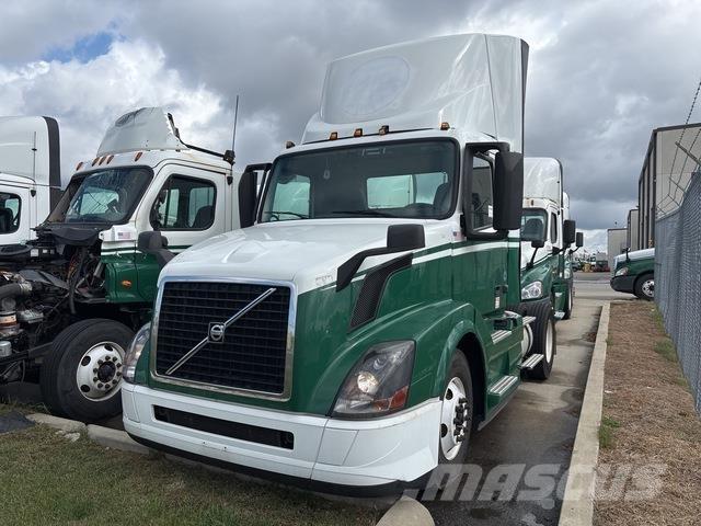 Volvo VNL42T Dragbilar