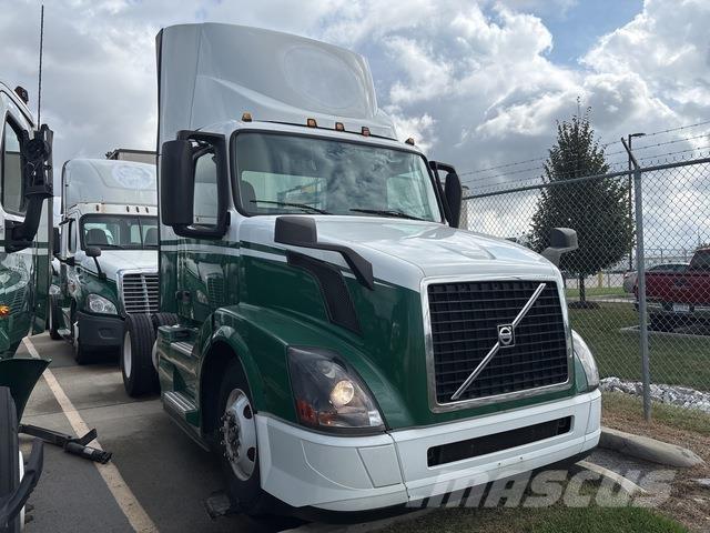 Volvo VNL42T Dragbilar