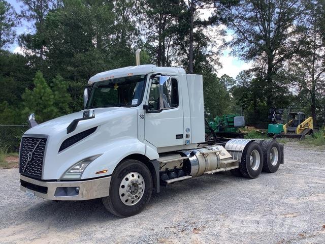 Volvo VNL64T Dragbilar