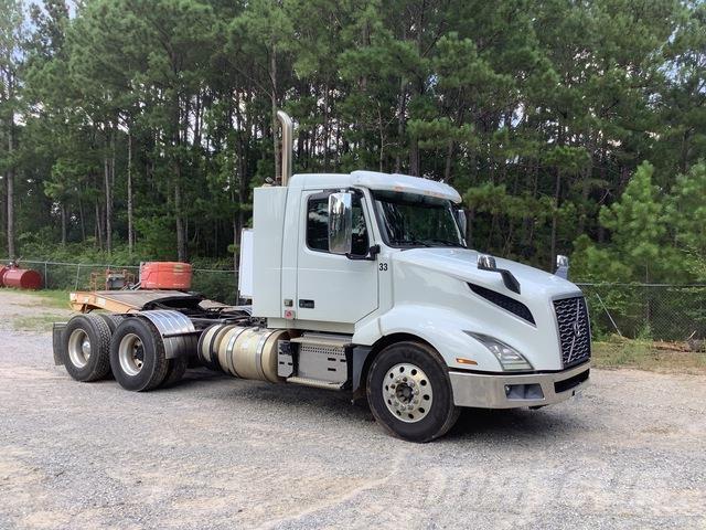 Volvo VNL64T Dragbilar