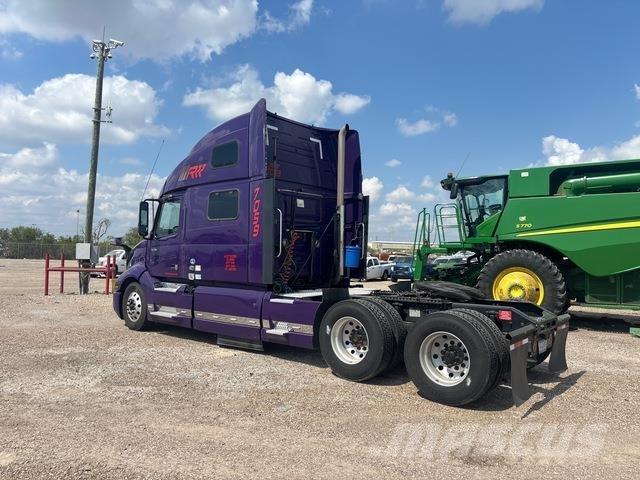 Volvo VNL860 Dragbilar