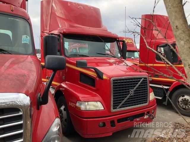 Volvo VNM42T Dragbilar