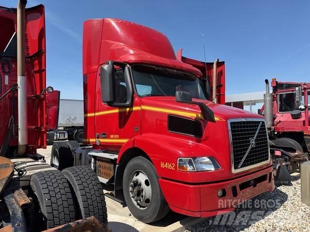 Volvo VNM42T Dragbilar