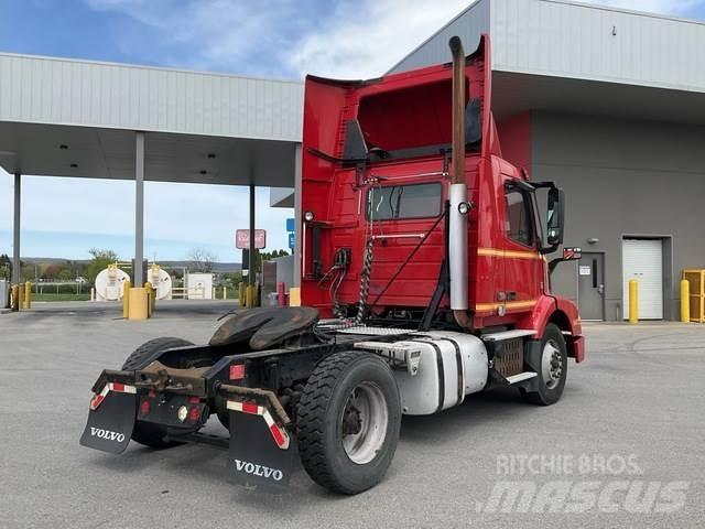 Volvo VNM42T Dragbilar
