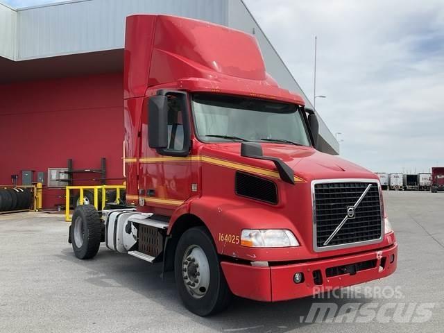 Volvo VNM42T Dragbilar