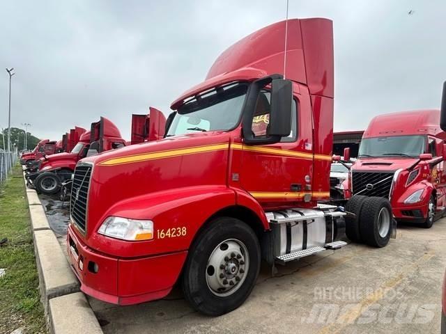 Volvo VNM42T Dragbilar