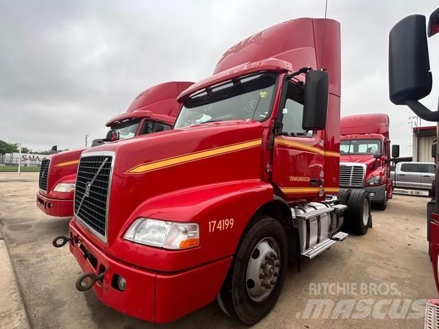 Volvo VNM42T Dragbilar