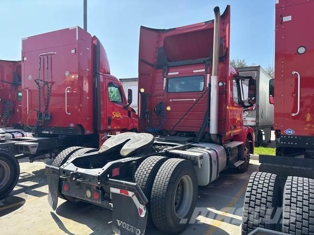 Volvo VNM42T Dragbilar