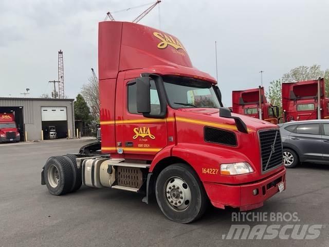 Volvo VNM42T Dragbilar