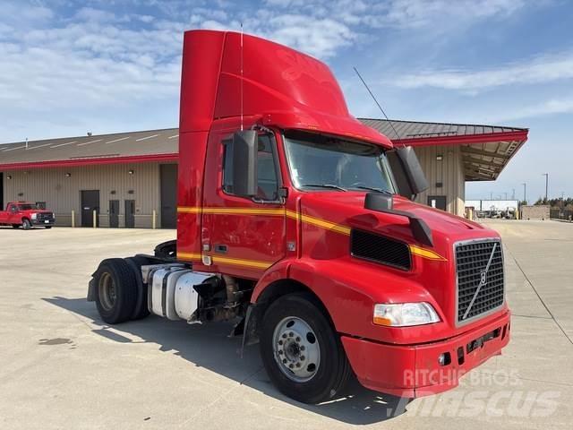 Volvo VNM42T Dragbilar