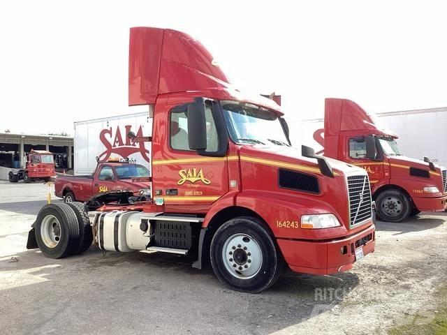 Volvo VNM42T Dragbilar