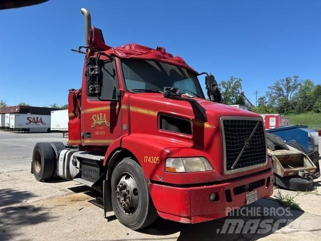 Volvo VNM42T Dragbilar
