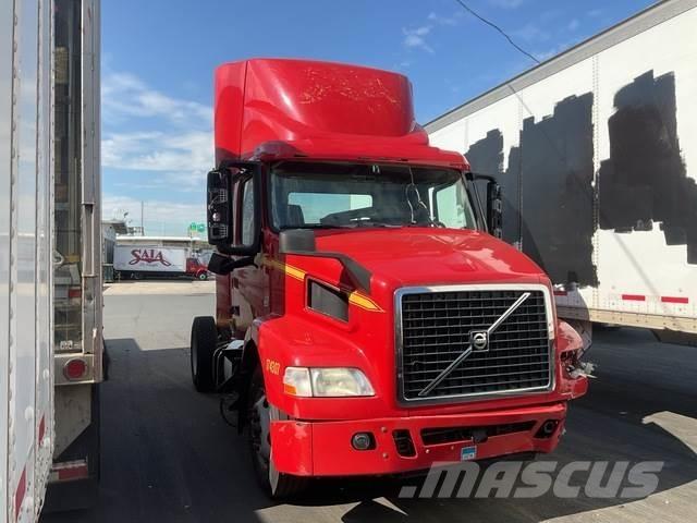 Volvo VNM42T Dragbilar