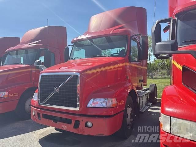 Volvo VNM42T Dragbilar
