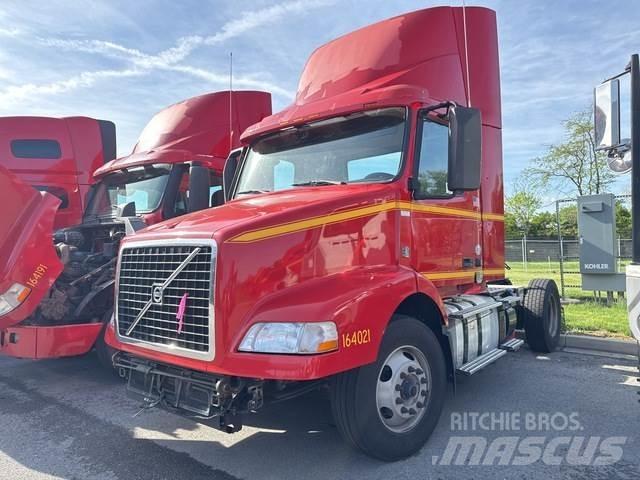 Volvo VNM42T Dragbilar