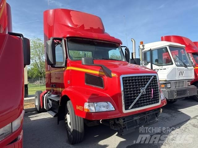 Volvo VNM42T Dragbilar