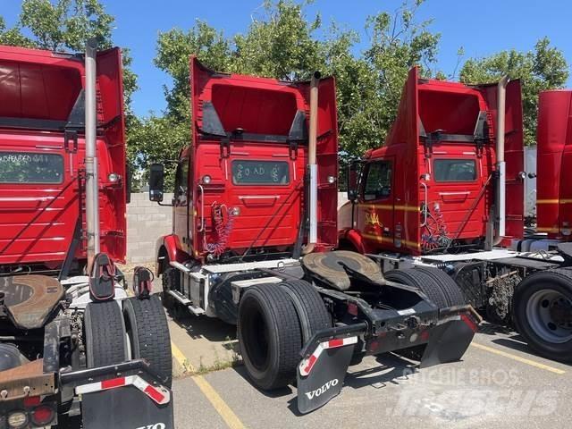 Volvo VNM42T Dragbilar