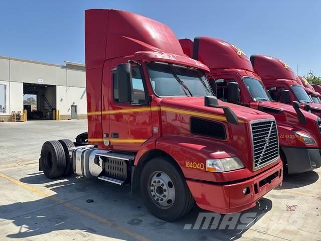 Volvo VNM42T Dragbilar