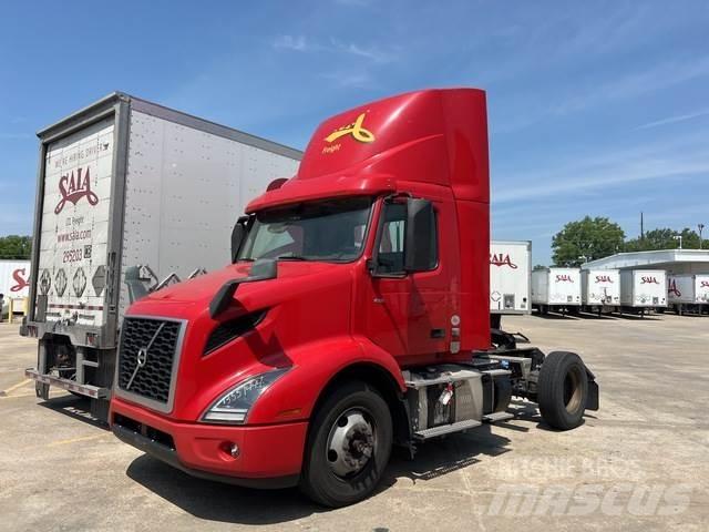 Volvo VNM42T Dragbilar