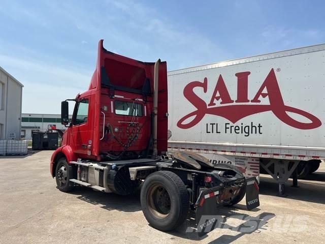 Volvo VNM42T Dragbilar