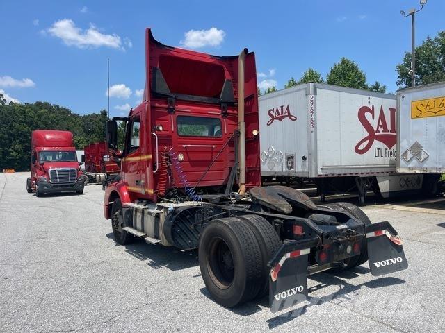 Volvo VNM42T Dragbilar