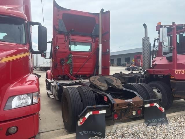 Volvo VNM42T Dragbilar