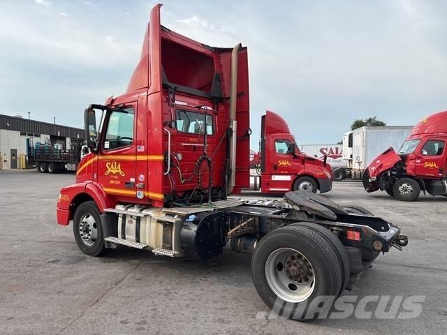 Volvo VNM42T Dragbilar