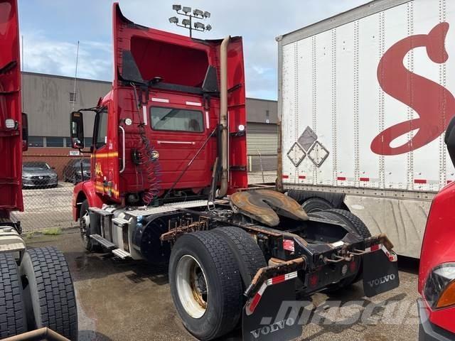 Volvo VNM42T Dragbilar