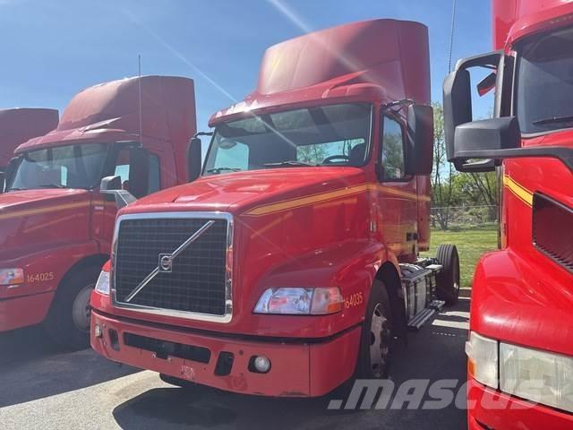 Volvo VNM42T Dragbilar
