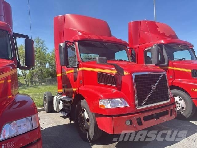 Volvo VNM42T Dragbilar