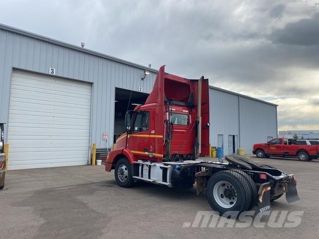 Volvo VNM42T Dragbilar