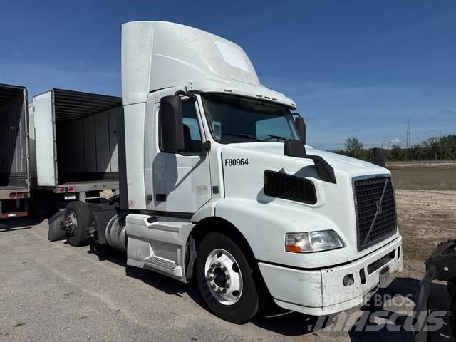 Volvo VNM64T Dragbilar
