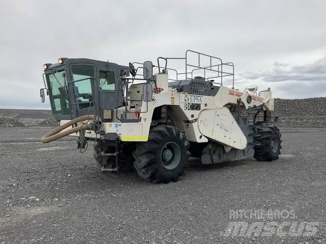 Wirtgen 2400 Jordkompaktorer